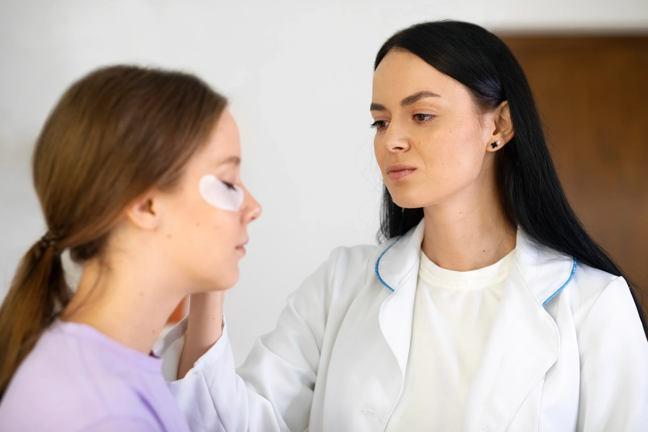 How to Handle Expectations vs. Reality After Facial Surgery: Expert Guide
